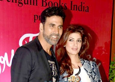 Kumar with his wife Twinkle Khanna at the launch of Khanna's book Mrs Funnybones in 2015