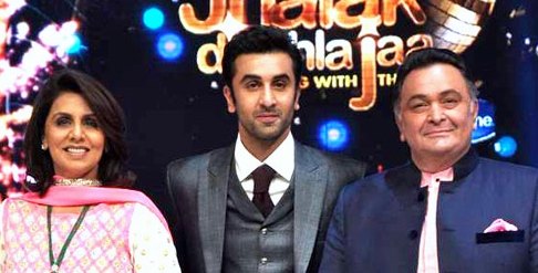 Kapoor with his parents Rishi Kapoor and Neetu Singh Kapoor at the reality show Jhalak Dikhhla Jaa in 2012