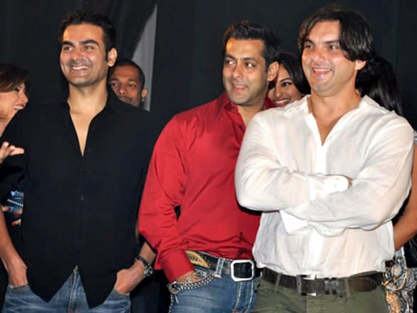 Salman Khan (between) with brothers Arbaaz Khan (left) and Sohail Khan (right)