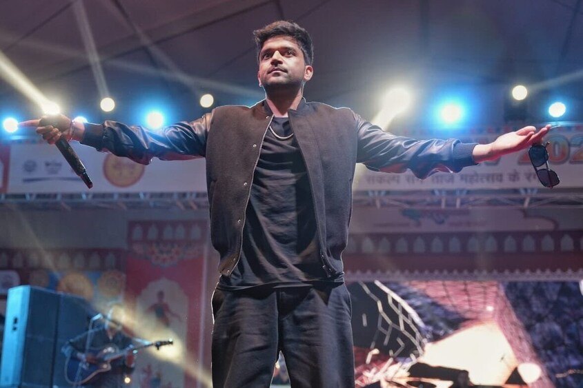 Performing at Taj Mahotsav in Agra.